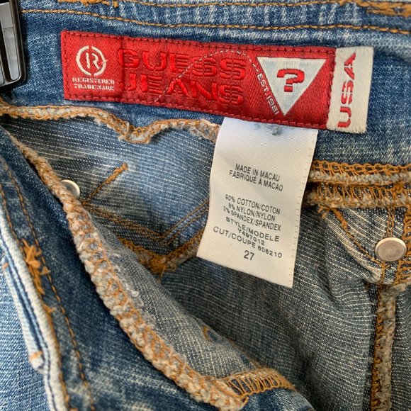 Guess Light Blue Washed Look Jeans - Picture 3 of 7